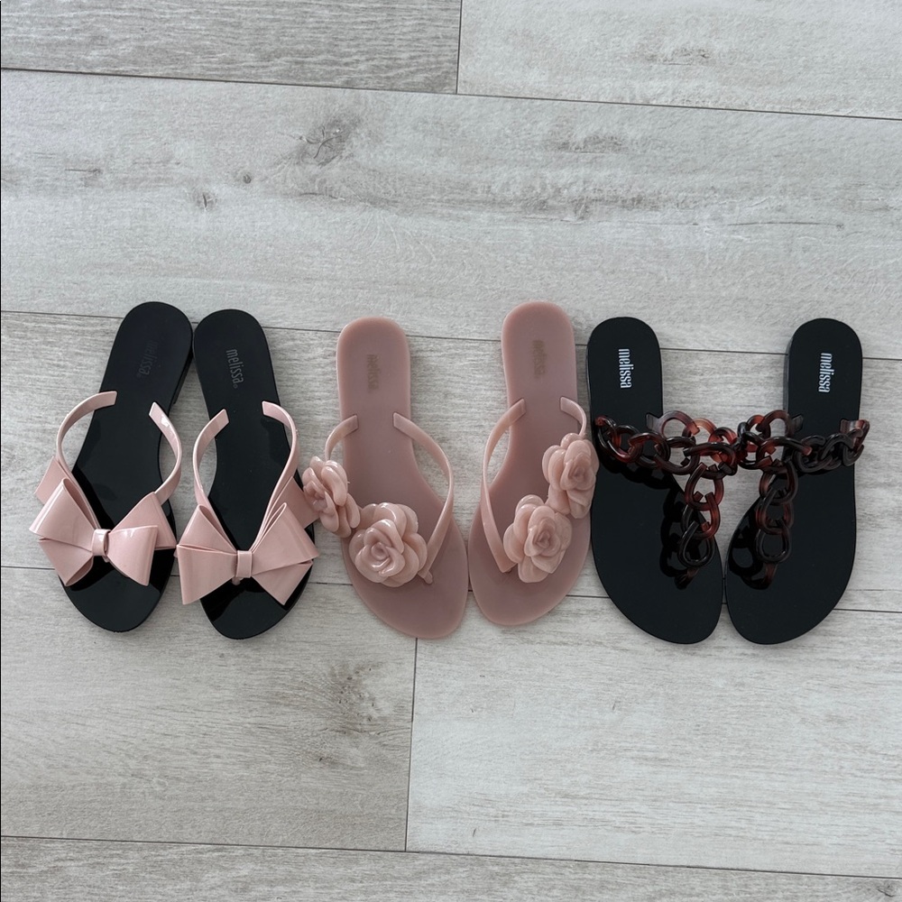 Melissa Women's Pink and Black Floral and Bow Sandals